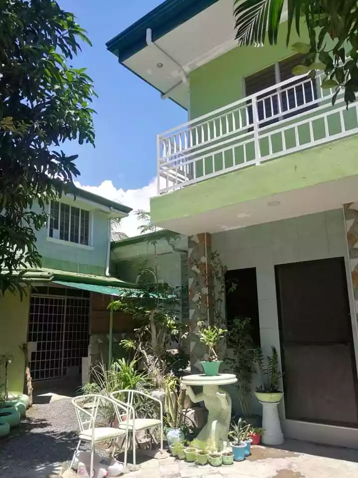 House and lot in Talisay - photo 2