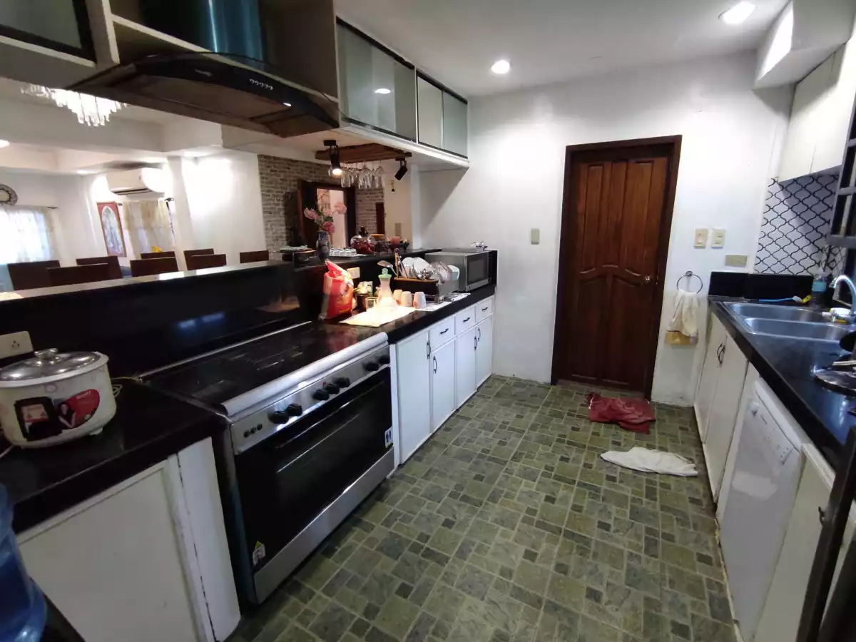 BIG HOUSE FOR RENT IN LA BUENA VIDA, GRAN EUROPA, UPTOWN CDO. - photo 7