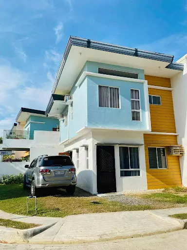 Open photo 68 of 103 — Davao ForRENT 5BR corner 2storey Fully-Furnished near Airport REGENT model Diamond Heights