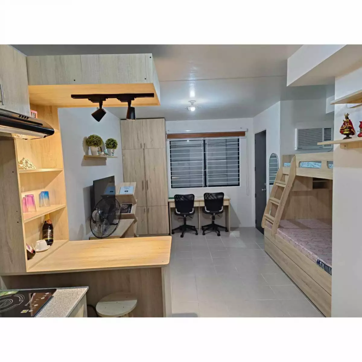 Plumere — Studio in Basak-Cagodoy-Bankal-Buaya Road, Lapu-Lapu City, Cebu — Photo 4