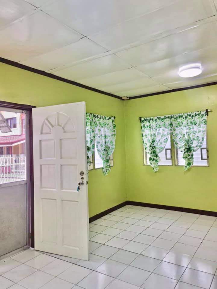 House and Lot For Sale - photo 4