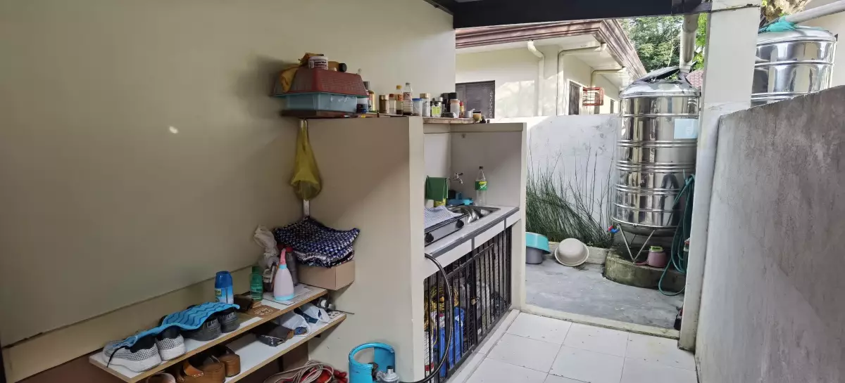 bungalow house and lot - photo 4