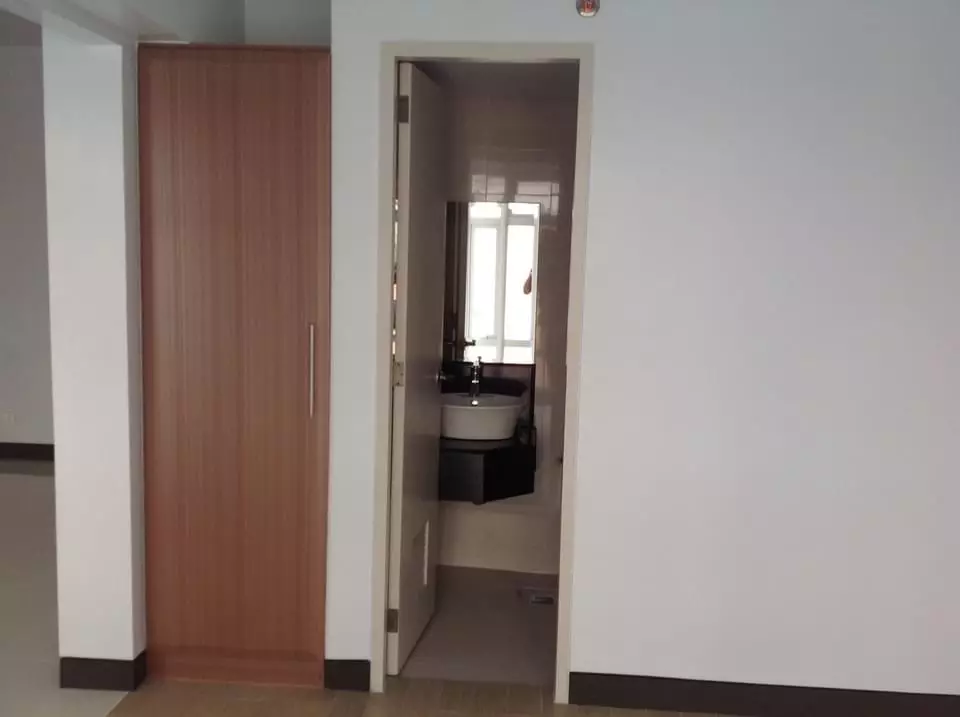 Rent Own Condominium — Studio in Diosdado Macapagal Blvd, ParaÃ±aque, Metro Manila — Photo 5