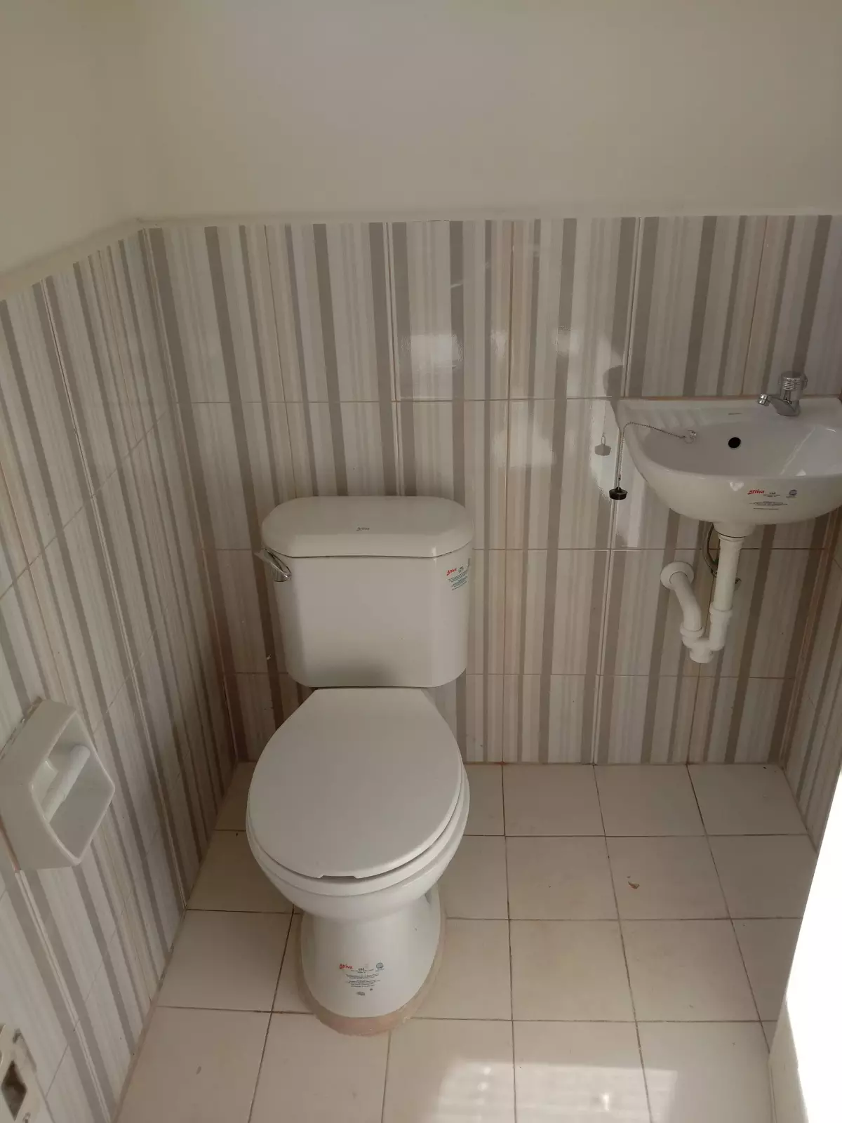 Two storey house for rent - photo 4