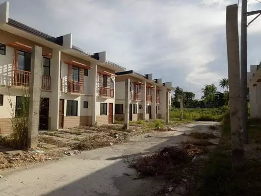 For Assume House & Lot Casa Mira South (FULLY PAID EQUITY & TRANSFER CHARGE)Ready for Occupancy pa! — Townhouse in Cebu South Road, Naga, Cebu — Photo 2