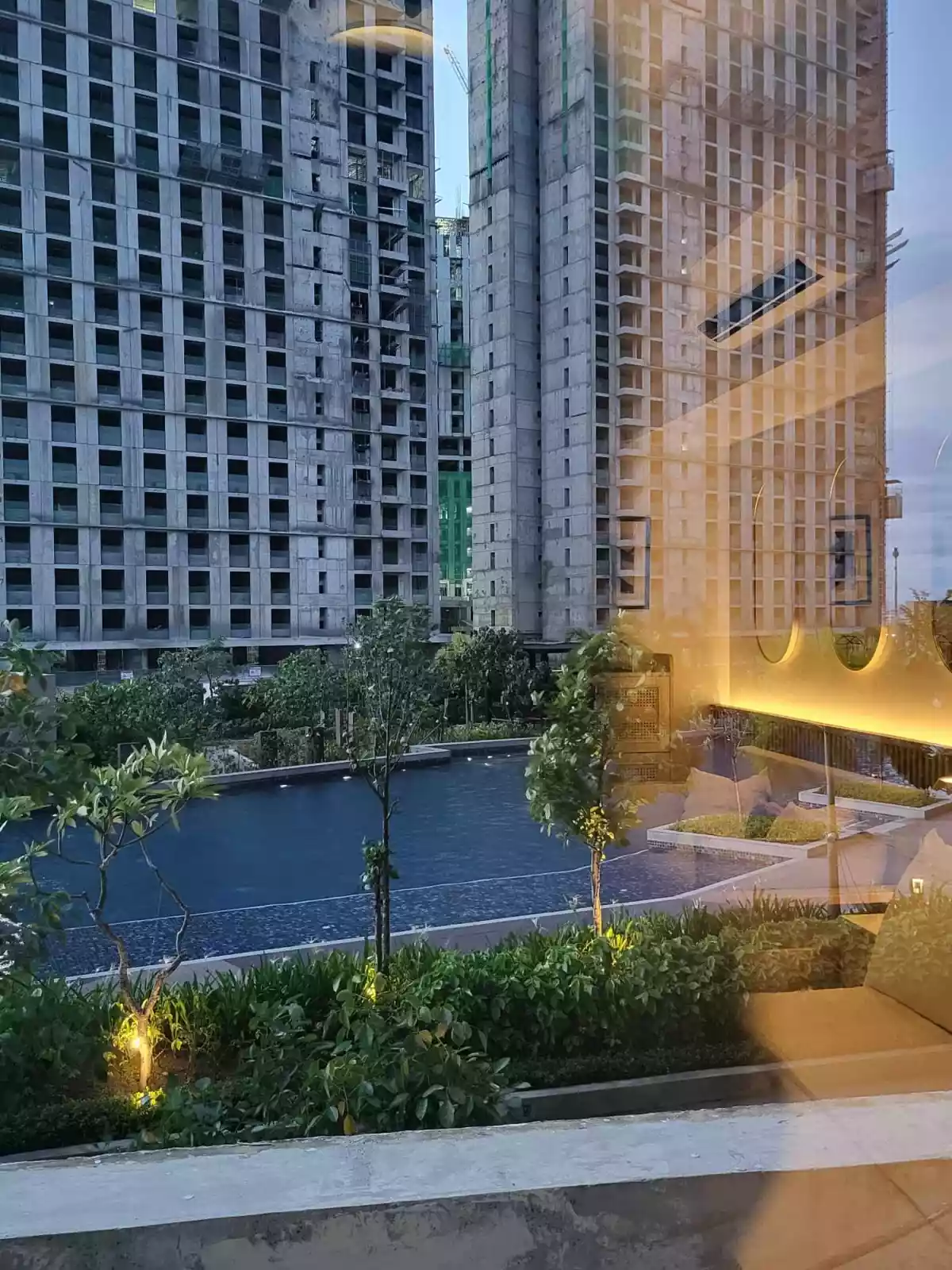 Mandani bay — Studio in F.E. Zuellig Avenue, Mandaue City, Philippines — Photo 3