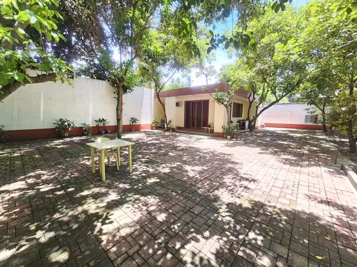 Lot for Sale with Bachelors Pad in Talay Dumaguete City — Residential Lot in Dumaguete, Negros Oriental, Philippines — Photo 2