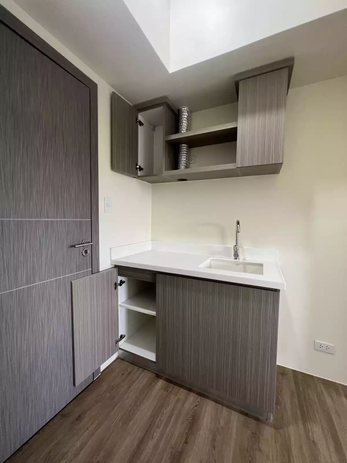 For Sale Condo - Northwoods Place — Studio in H Abellana, Mandaue City, Cebu — Photo 6