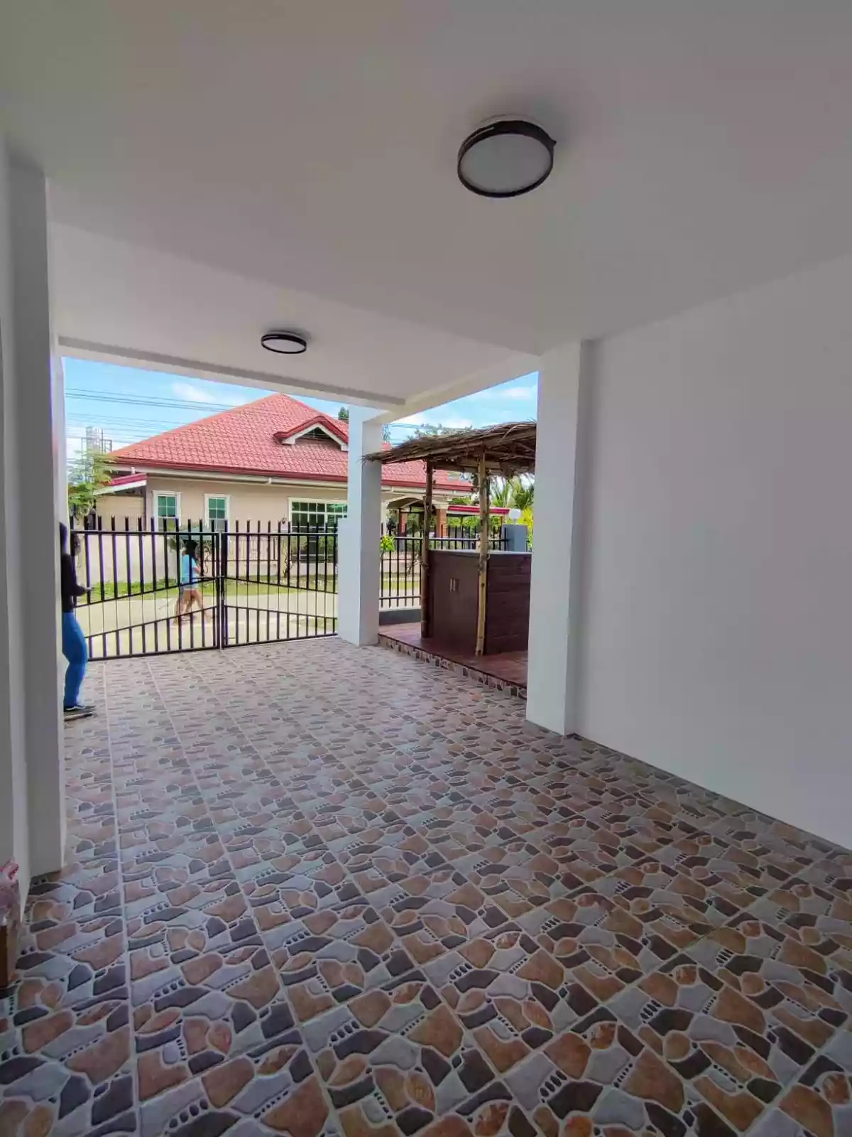 FOR SALE NEWLY BUILT BEAUTIFUL 3 STOREY HOUSE and LOT w/ ROOF DECK and POOL — House and Lot — Photo 5