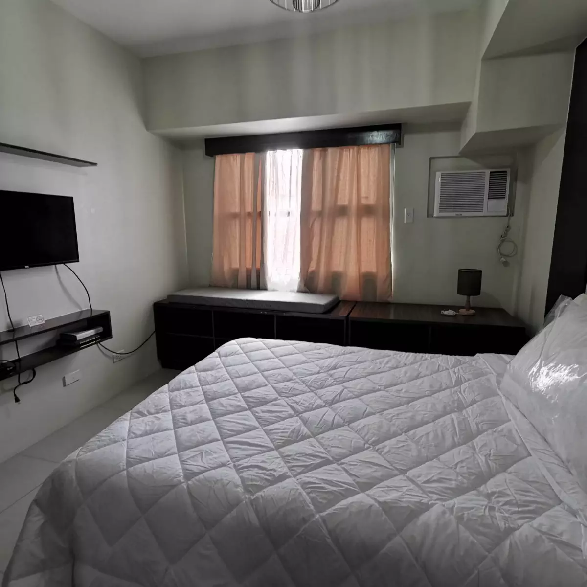 Fully Furnished Studio Unit for RENT or for ASSUME at Horizons 101 — Studio in General Maxilom Avenue, Cebu City, Central Visayas — Photo 3