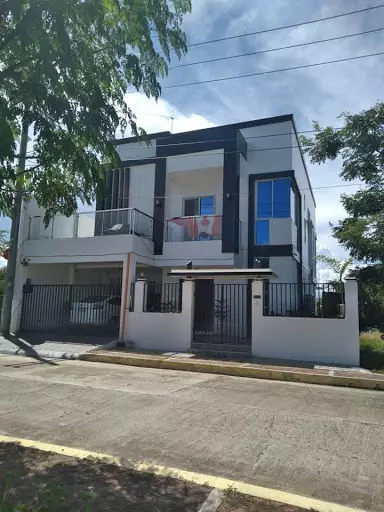 Modern House with Ocean view in Mactan