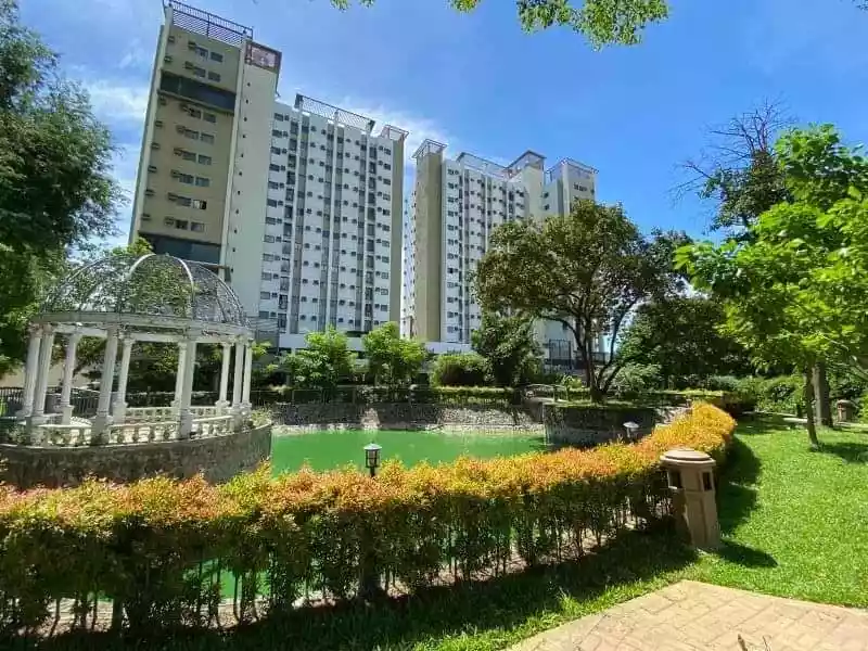 Studio unit for rent with garden deck fully furnished  - photo 6