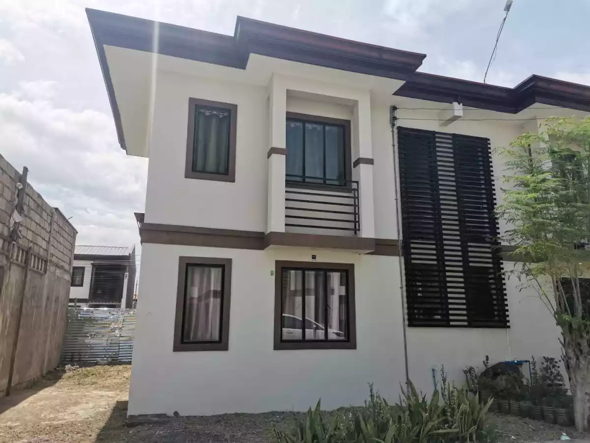 House and Lot - photo 6