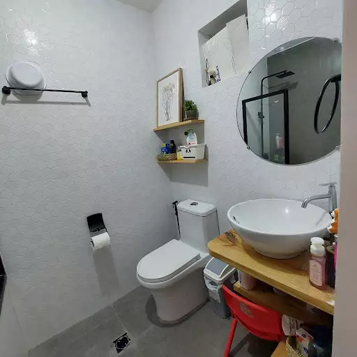 5-Bedroom House for Sale in Dumaguete — House and Lot in Dumaguete, Negros Oriental, Philippines — Photo 6