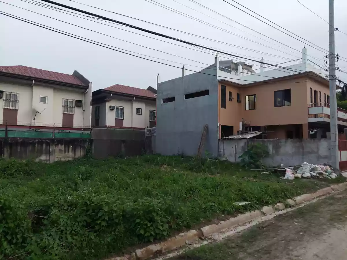 Residential Lot for Sale St Joseph Village, Tunghaan, Minglanilla, Cebu — Residential Lot in South Road, Tunghaan, Minglanilla — Photo 2