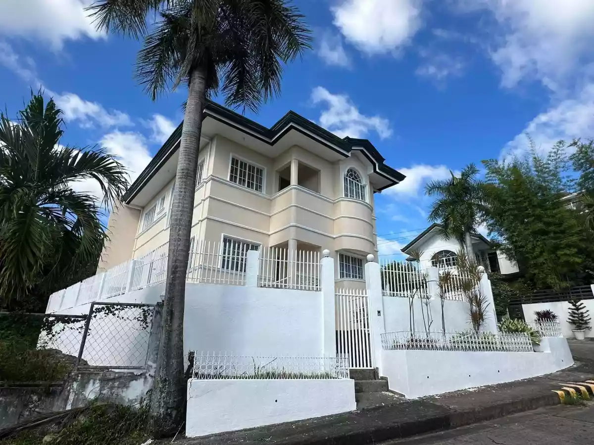 Single detached House &lot and 2 parcels of lot only For Sale - photo 2