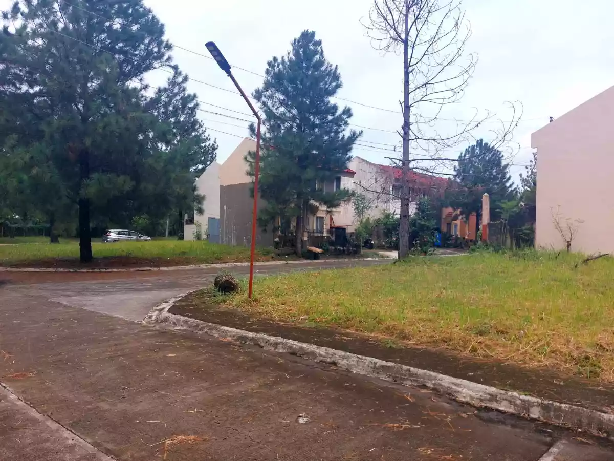 Corner Lot in Camella Mandalagan