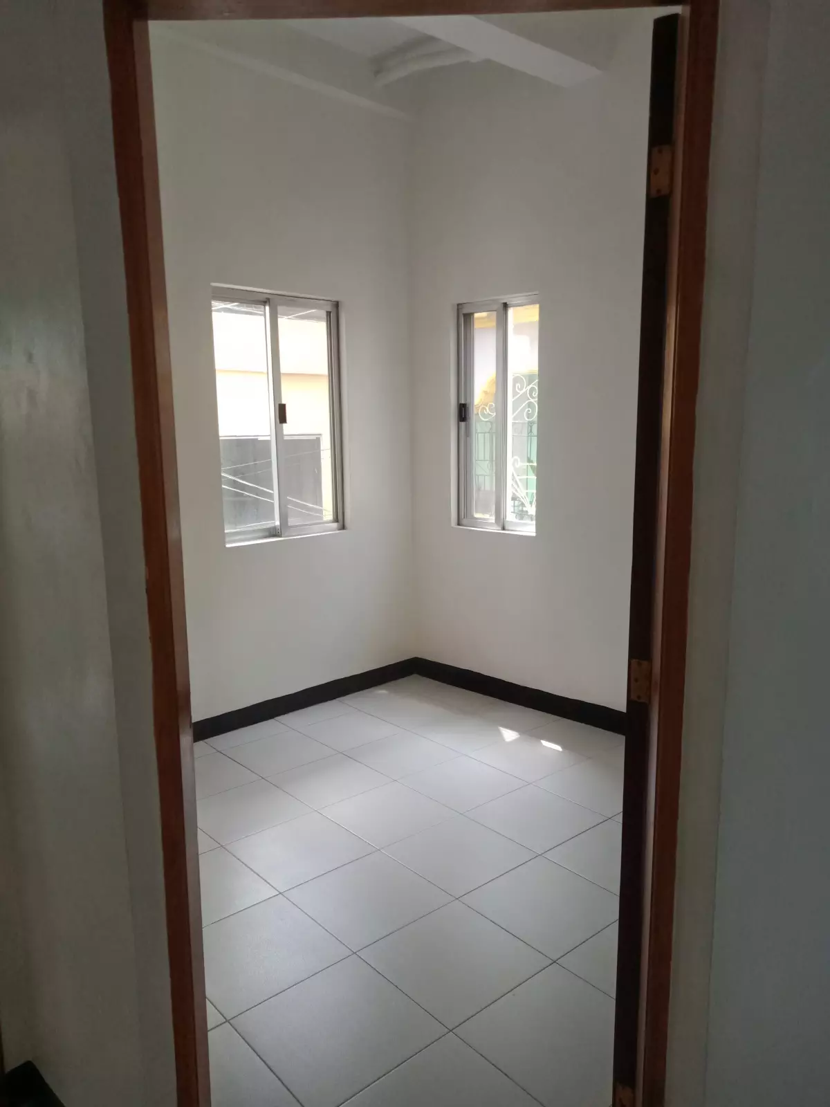 FOR SALE:  196sqm Apartment near SM Sucat, Paranaque City - photo 7
