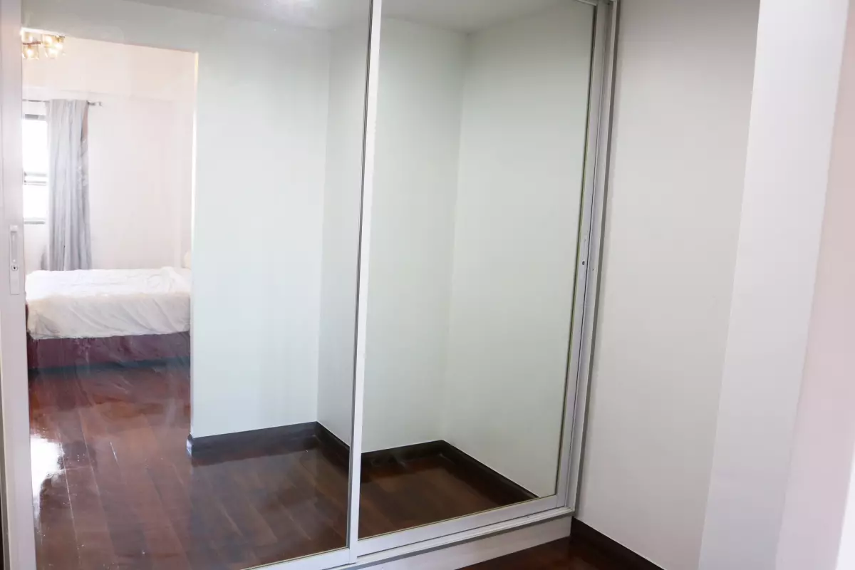 Open photo 13 of 16 — For Sale or Rent: Luxe Fully-furnished 3-Bedroom Unit with Maids Quarter & Parking at Avalon in Cebu Business Park