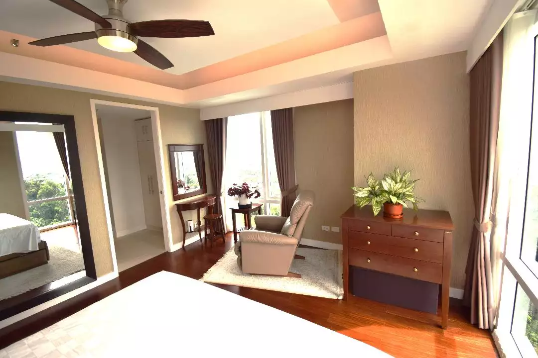 Open photo 12 of 22 — Fully-Furnished 3BR Corner Unit w/ Parking at Marco Polo Tower 3