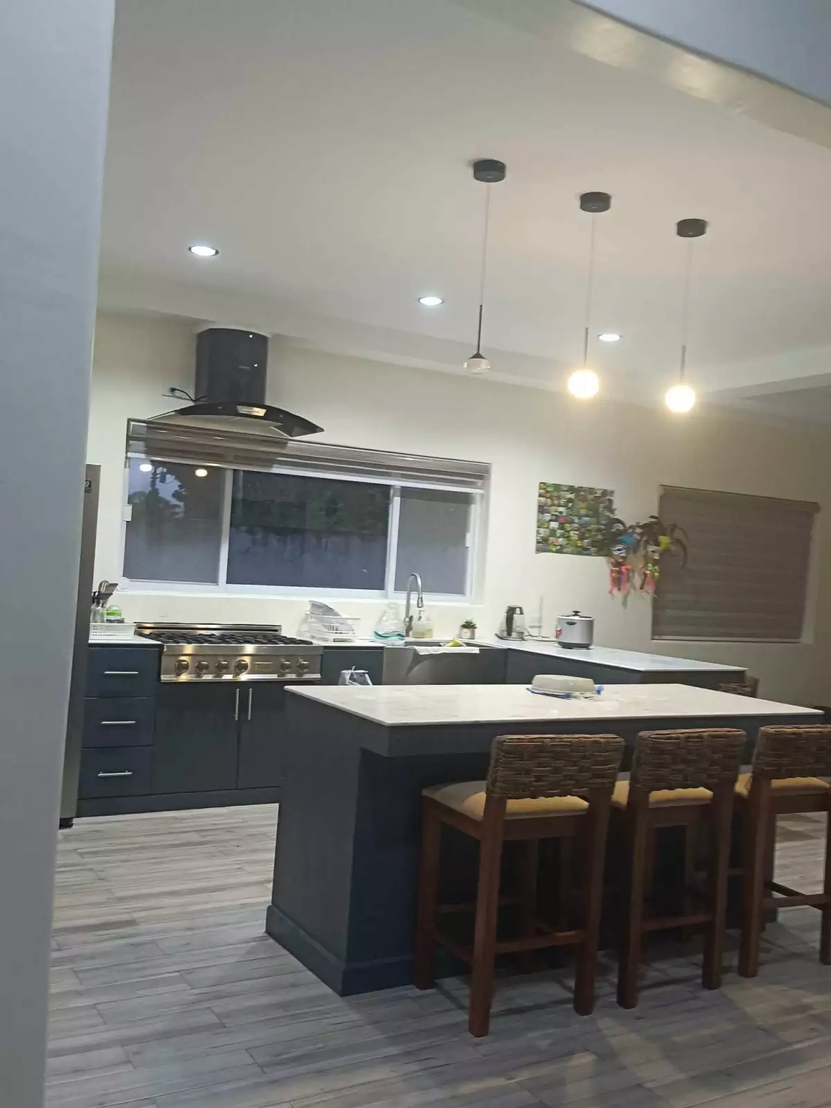 HIGH CEILING LUXURY BUNGALOW HOUSE — House and Lot in J. R. Torres Avenue, Bacolod, Negros Occidental — Photo 2