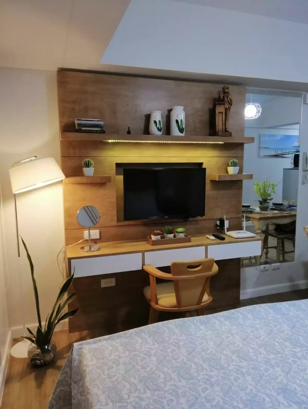 For Sale Studio Unit in Solinea  - photo 4