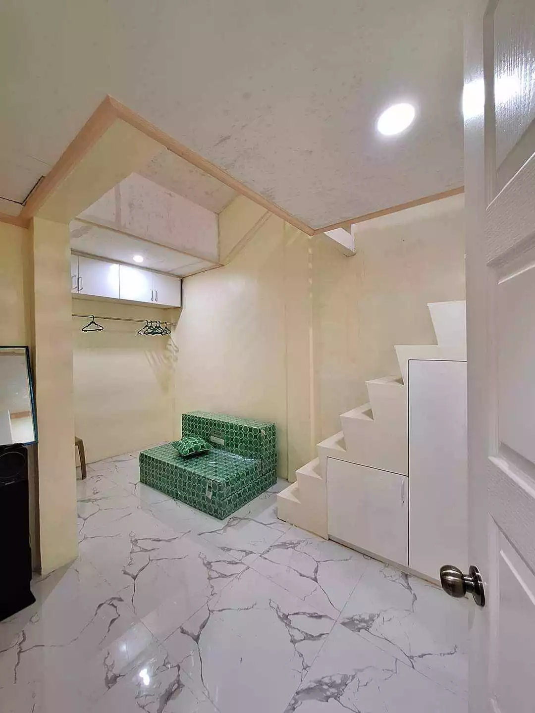 Open photo 12 of 15 — HOUSE FOR RENT