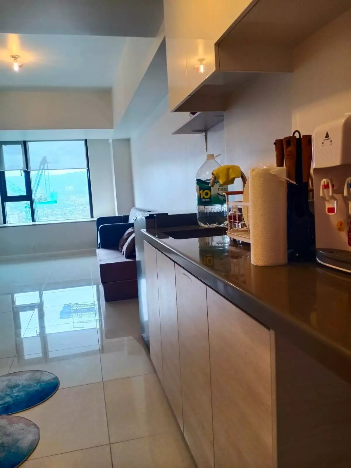 HIGH END STUDIO UNIT CONDOMINIUM — Studio in F.E. Zuellig Avenue, Mandaue City, Philippines — Photo 2
