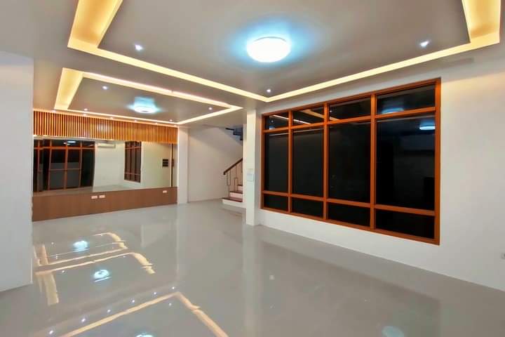 HOUSE AND LOT — House and Lot in Cebu, Philippines — Photo 4