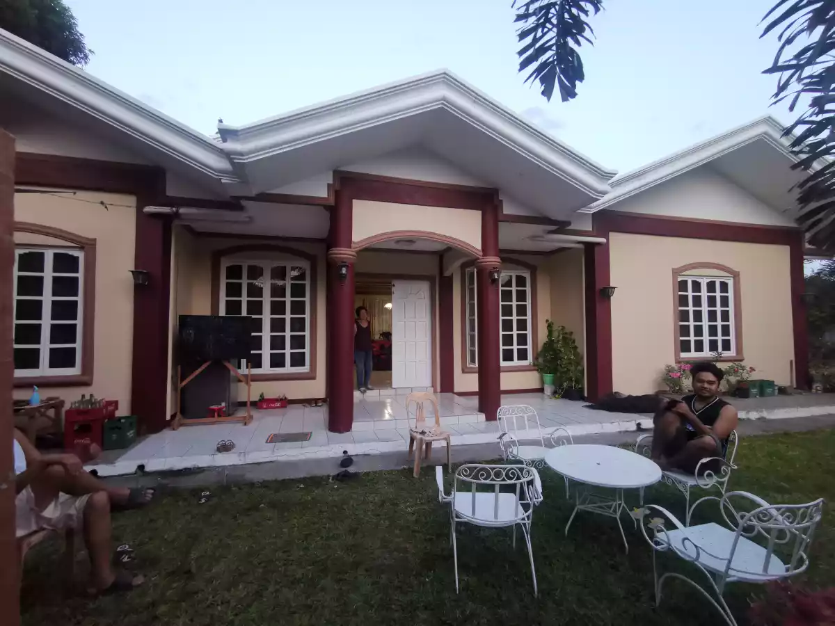 715sqm Six Bedroom House and Lot.  - photo 3