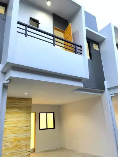 Open photo 14 of 23 — Townhouse in Beverly Hills 