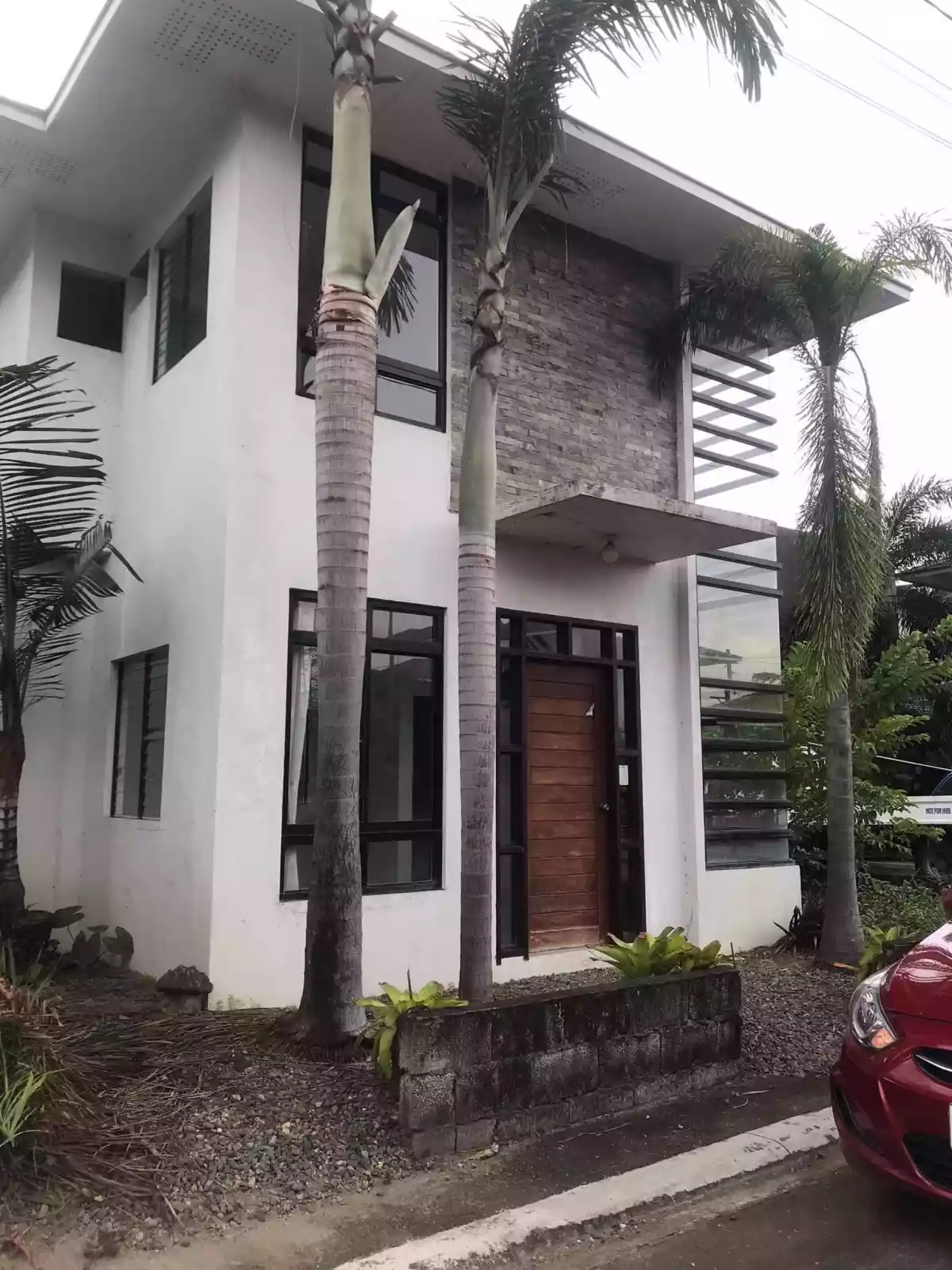 Beautiful house in Akina Tangub — House and Lot in Araneta Avenue, Bacolod, Negros Occidental — Photo 4