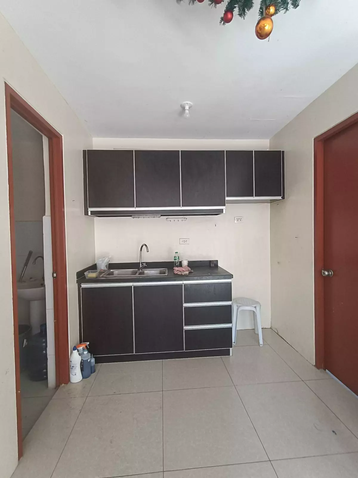Open photo 15 of 16 — BAYSWATER TALISAY ASSUME