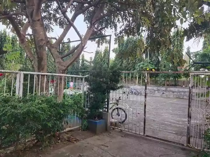 Open photo 20 of 21 — Very rush sale house n lot