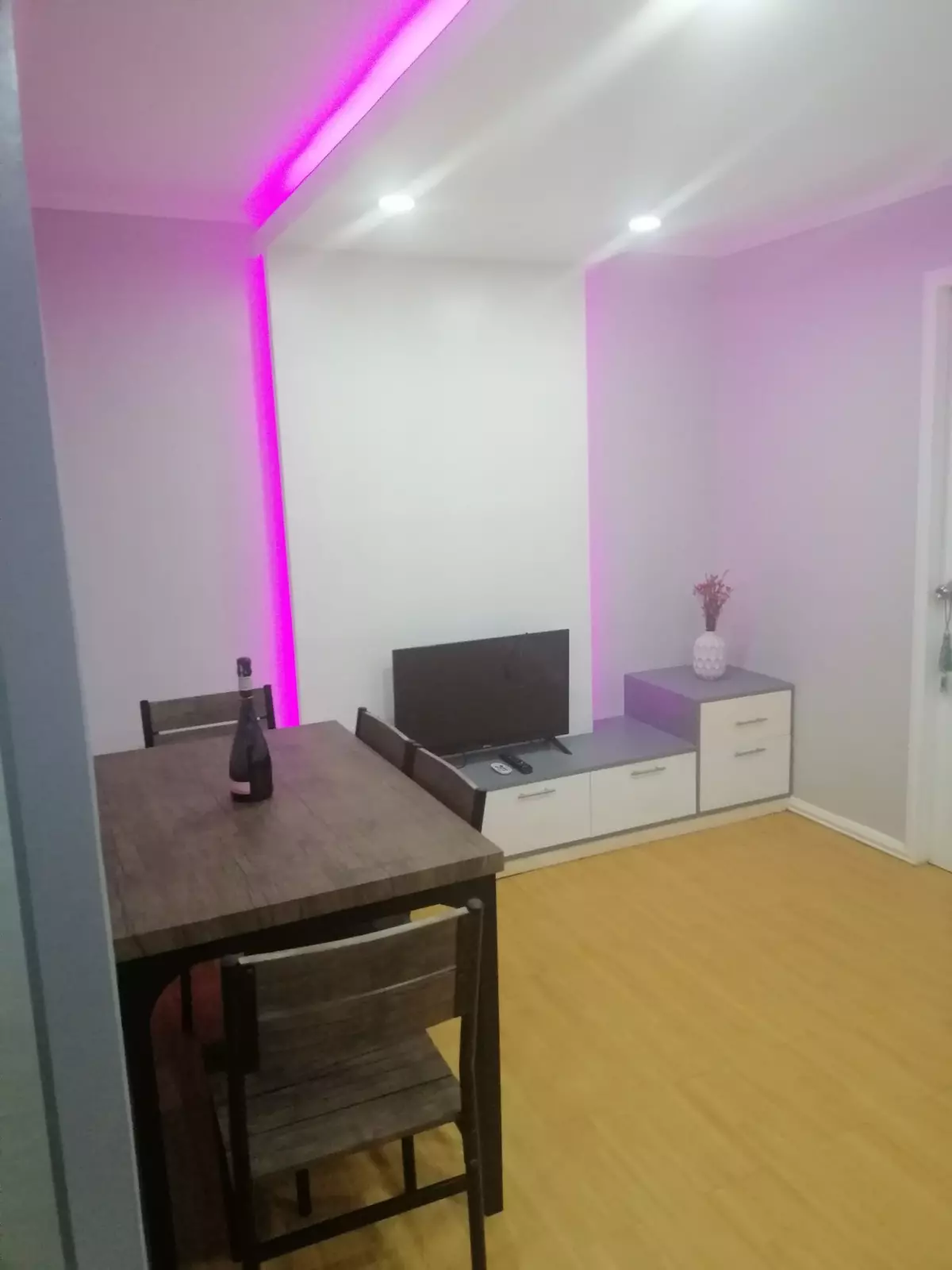 FOR RENT: 2BR Furnished Condo Unit - photo 6