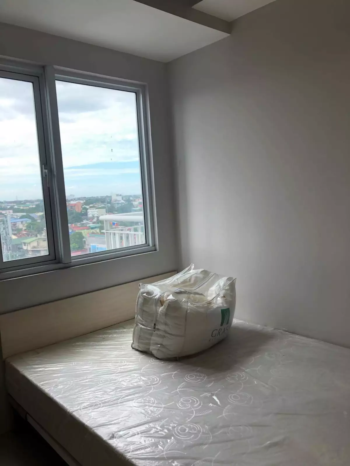 1-Bedroom Condo Unit for Sale! (Below Market Value) — 1 Bedroom in Grass Residence Exit, Bago Bantay, Quezon City — Photo 6