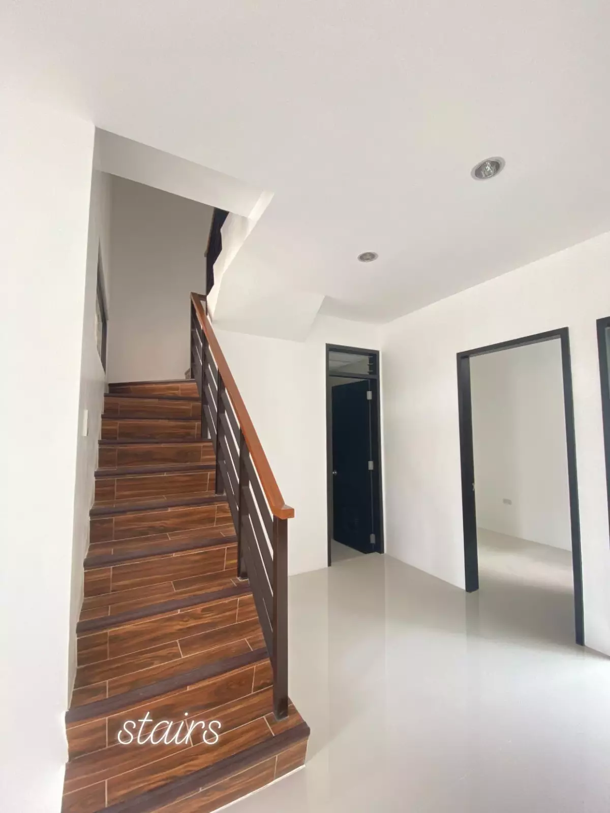 Open photo 13 of 19 — FOR SALE RFO TOWNHOUSE IN MINGLANILLA HIGHLANDS