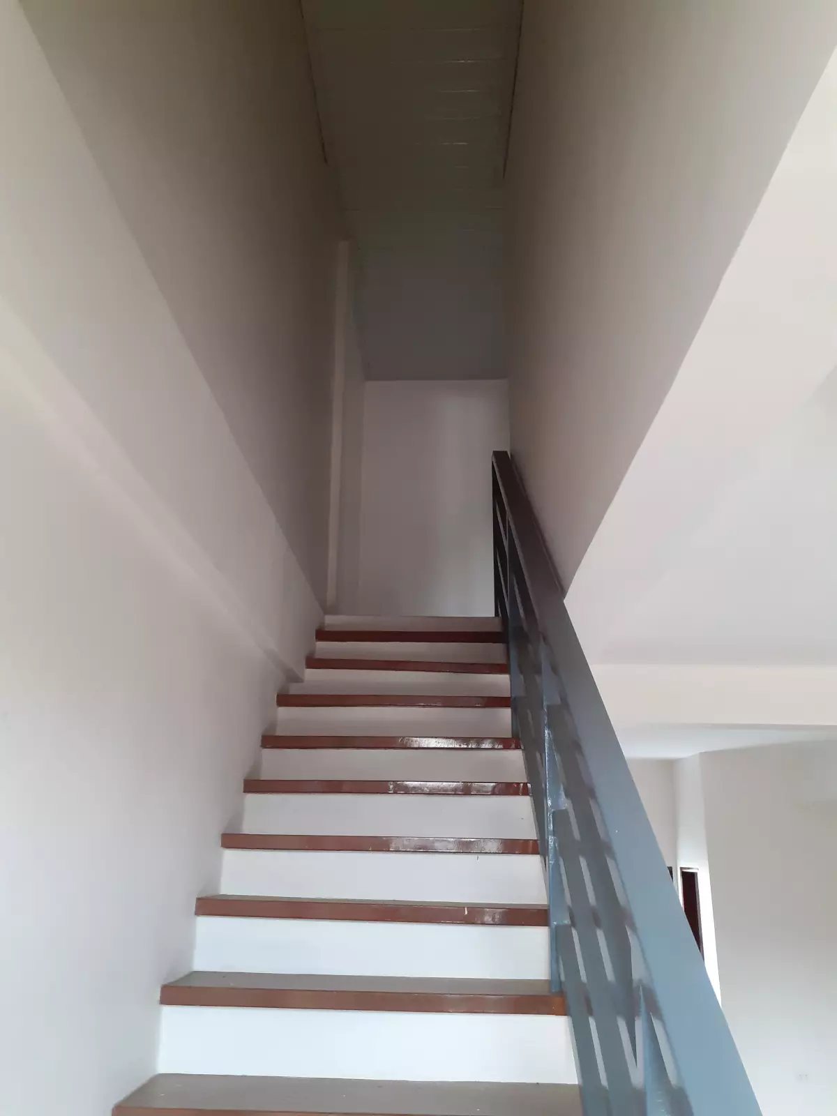 Open photo 15 of 21 — Brand new 2 storey apartment for rent