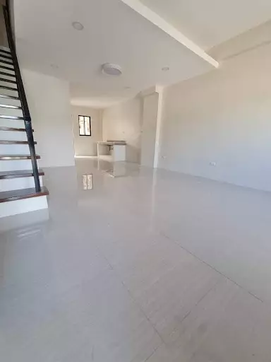 Townhouse For Sale in Brgy. Tisa
Cebu — Townhouse in Cebu City, Lalawigan ng Cebu, Philippines — Photo 3