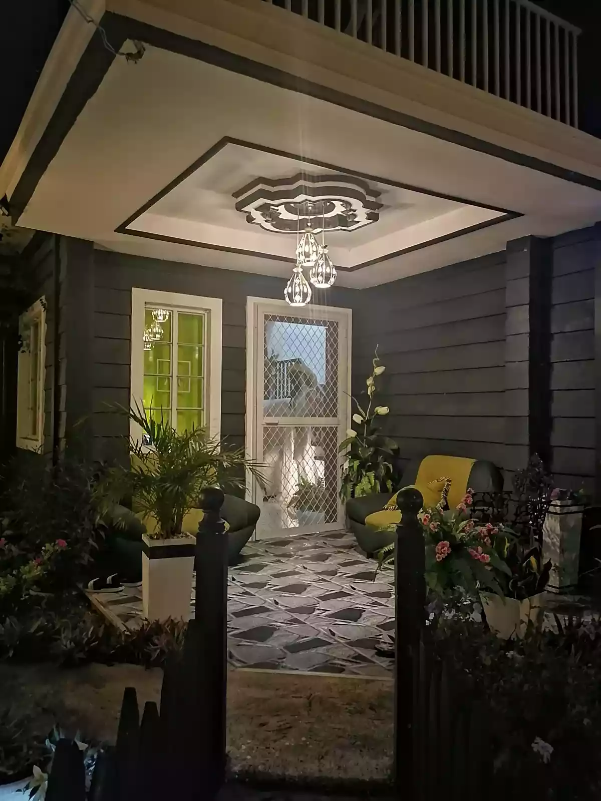 Tierra Eusebio House & corner lot