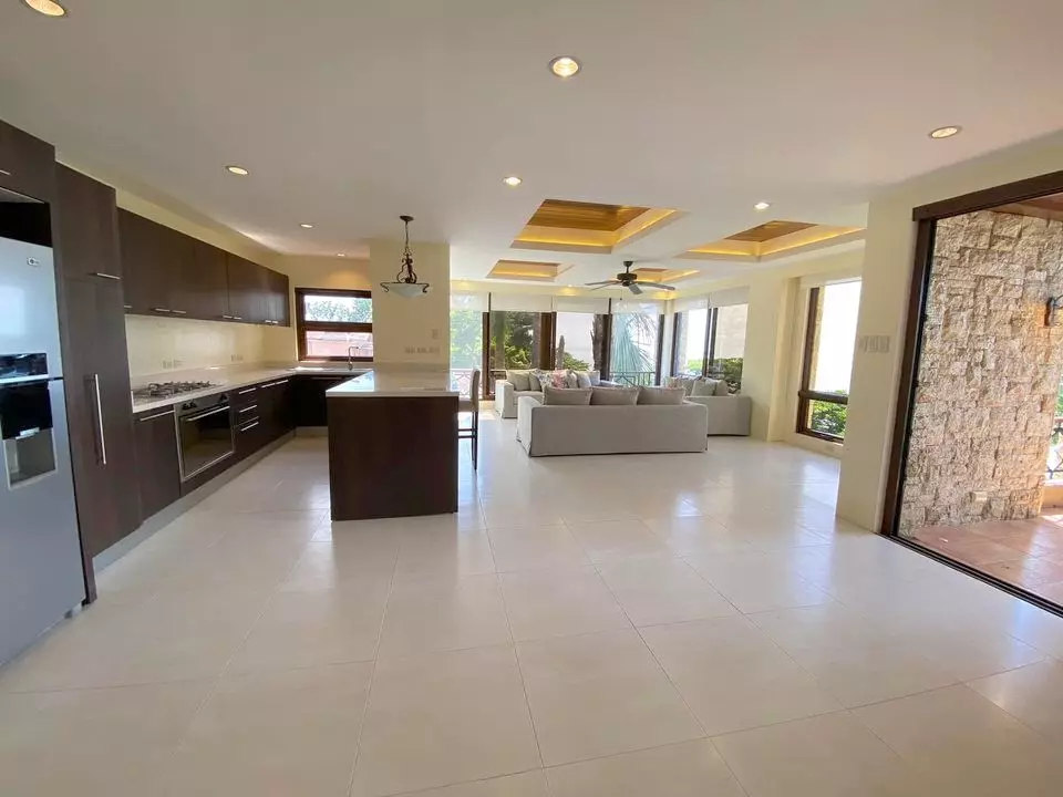 2BR Studio Unit Fully Furnished FOR SALE in Coralpoint Gardens Suites and Residences — 2 Bedrooms in Lapu-Lapu City, Cebu, Philippines — Photo 6