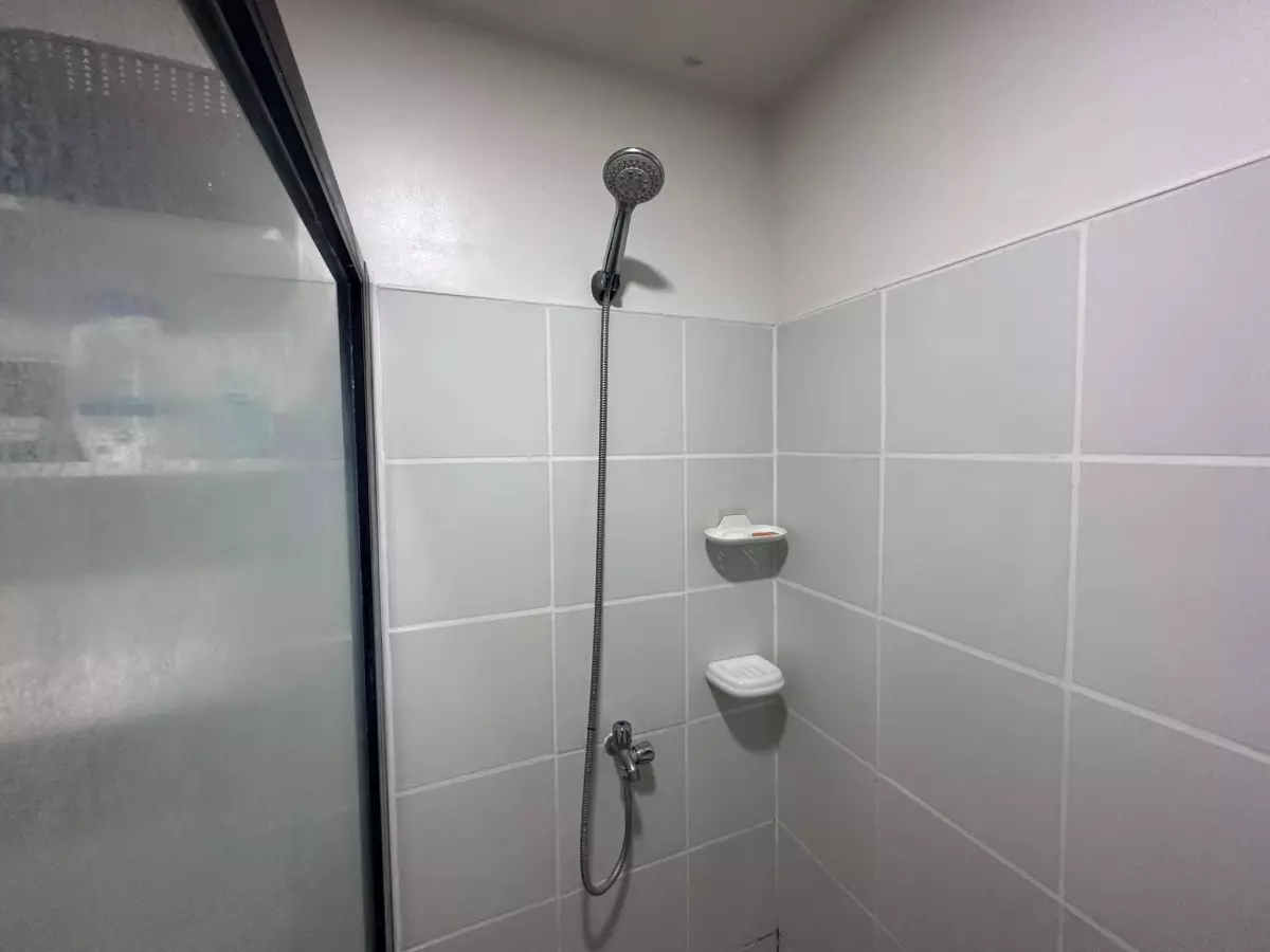 For RENT Studio Unit Condo at Symfoni Nichols Alto Tower — Studio in Cebu City, Cebu, Central Visayas — Photo 5