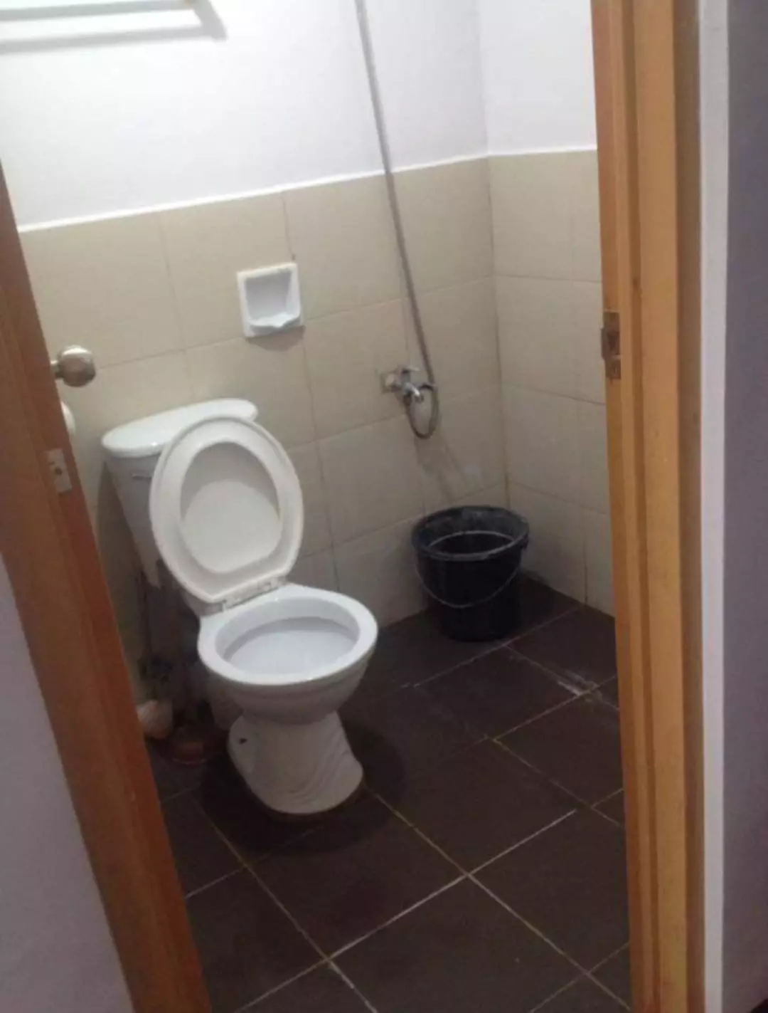 STUDIO UIT WITH BALCONY FOR RENT — Studio in Naya Road, Cebu City, Central Visayas — Photo 5