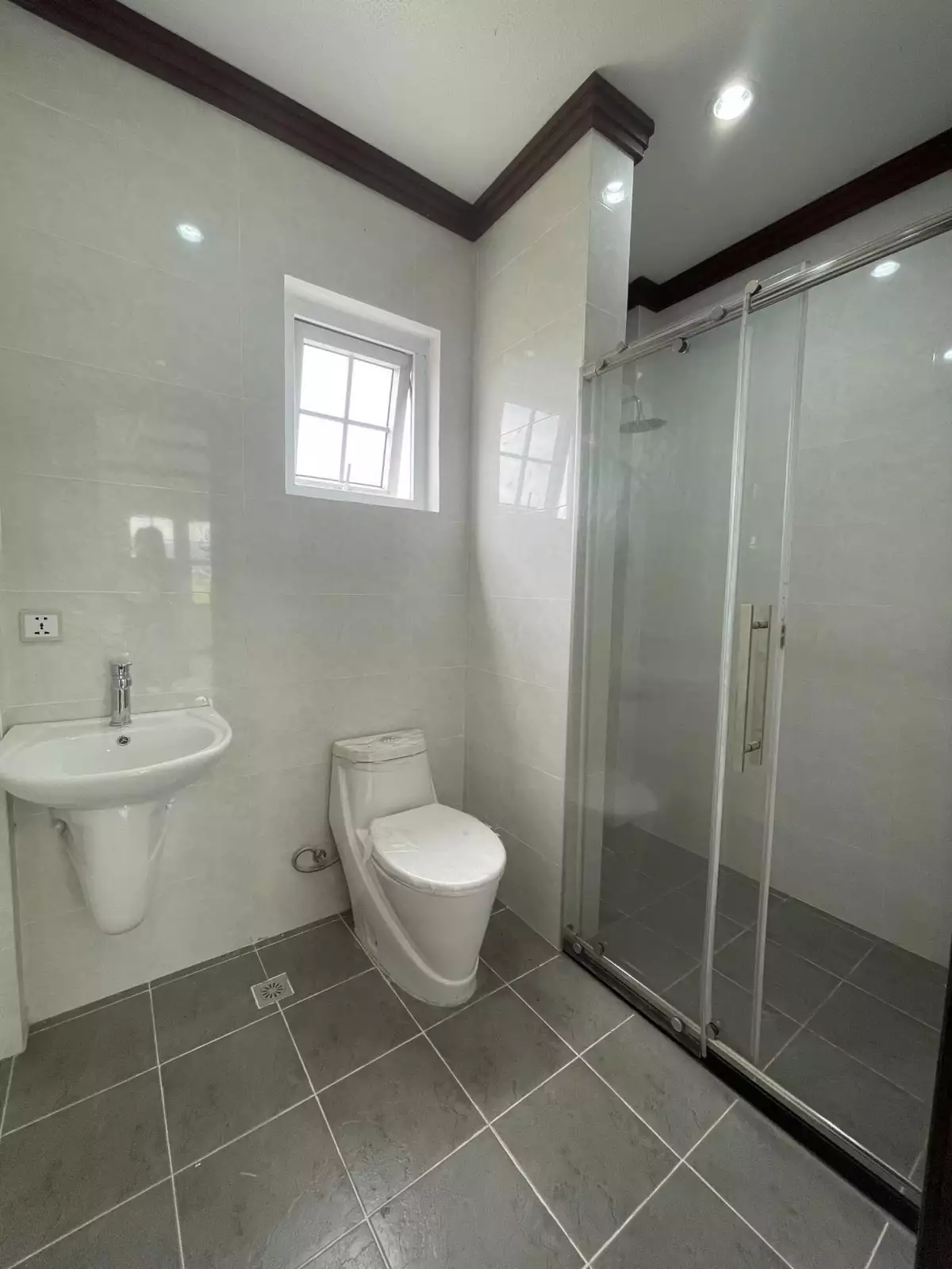 KIYOMI with Extra Lot FOR SALE! CLEAN TITLED @ SORA RESIDENCES,GSC — House and Lot in General Santos City, South Cotabato, Philippines — Photo 4
