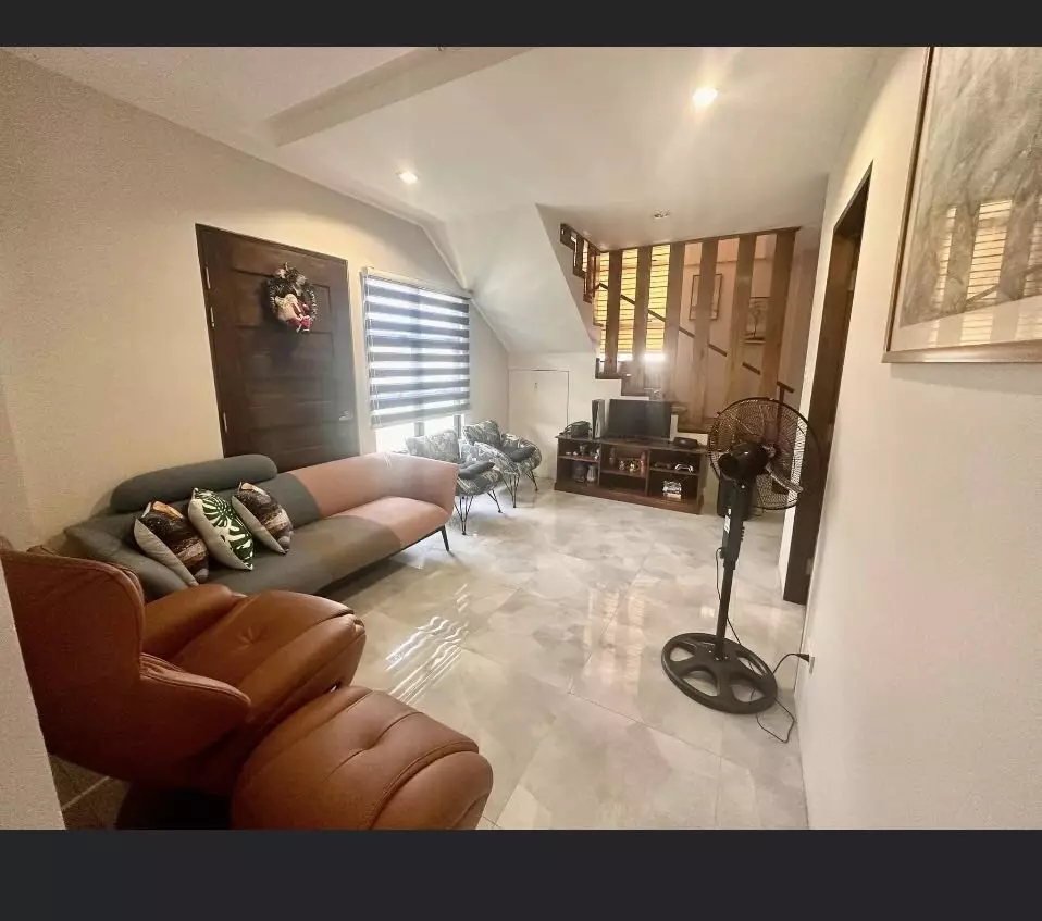 TIERRA DEL REY CORNER HOUSE AND LOT - photo 6