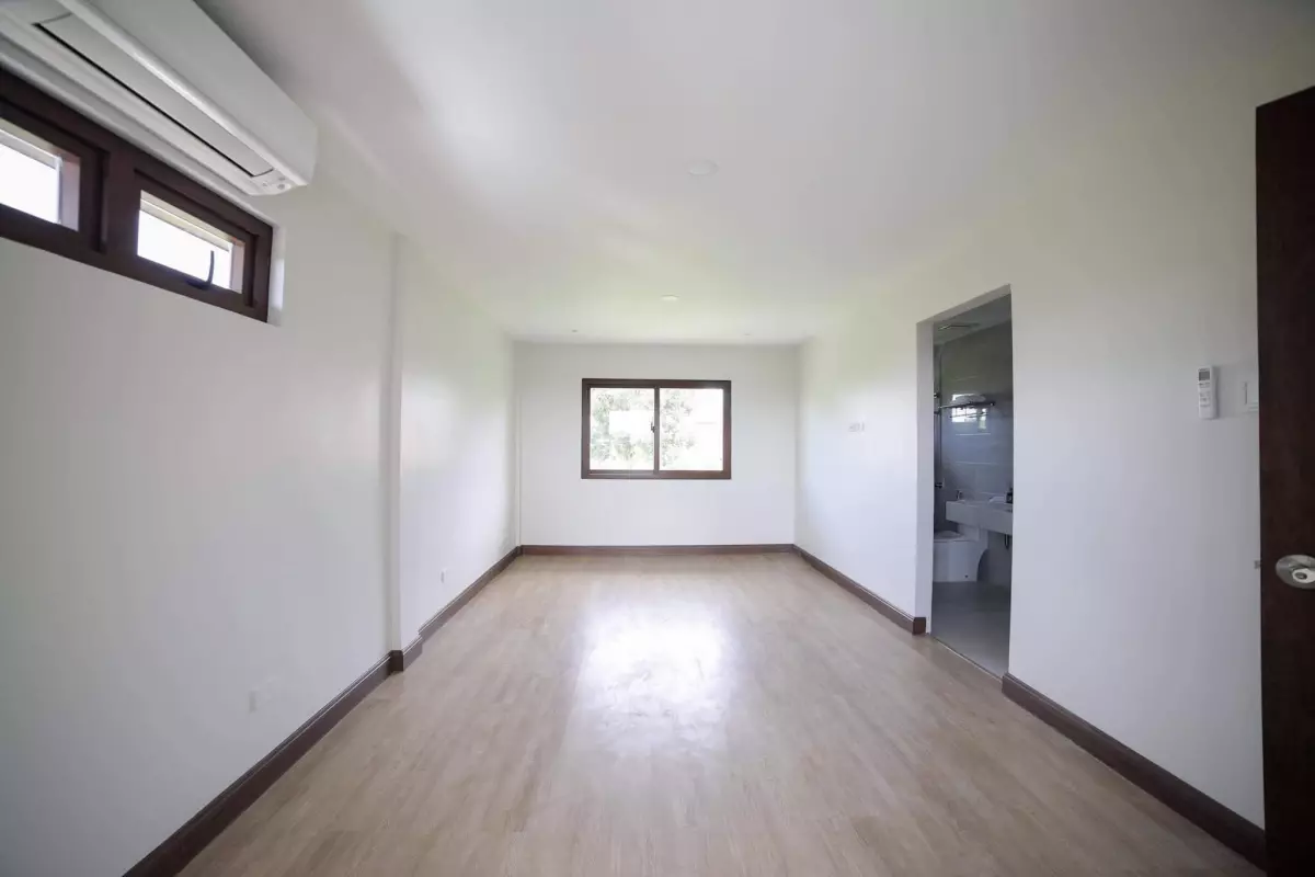 Open photo 16 of 21 — Brand New Resort Home With White Sand Beach In Mactan