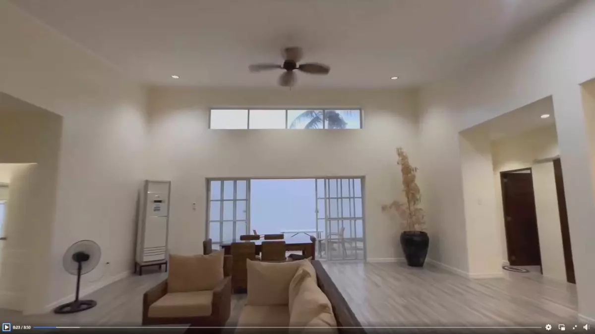 HIGH CEILING LUXURY BUNGALOW HOUSE — House and Lot in J. R. Torres Avenue, Bacolod, Negros Occidental — Photo 4