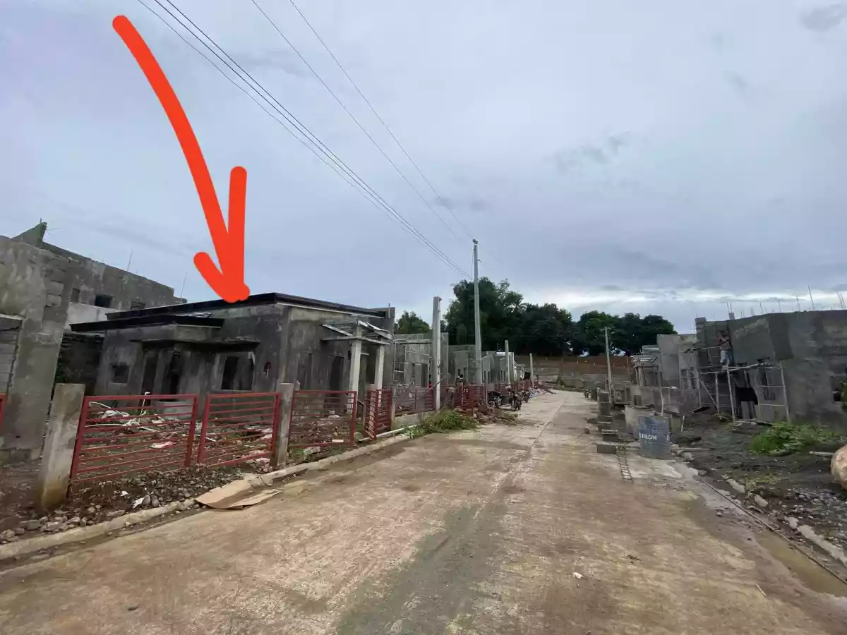 House and Lot - photo 6