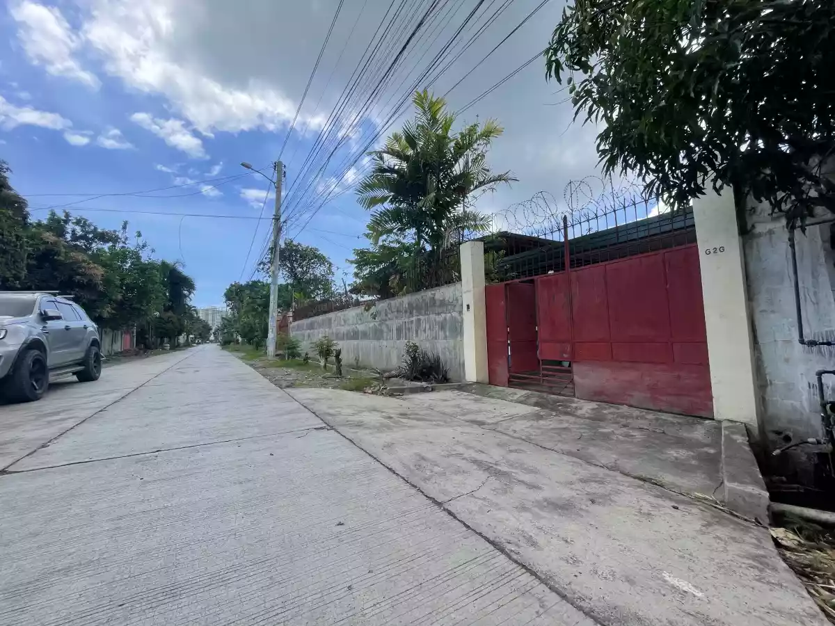 FOR SALE!! Lot area 600 sqm at Juna Subdivision 
