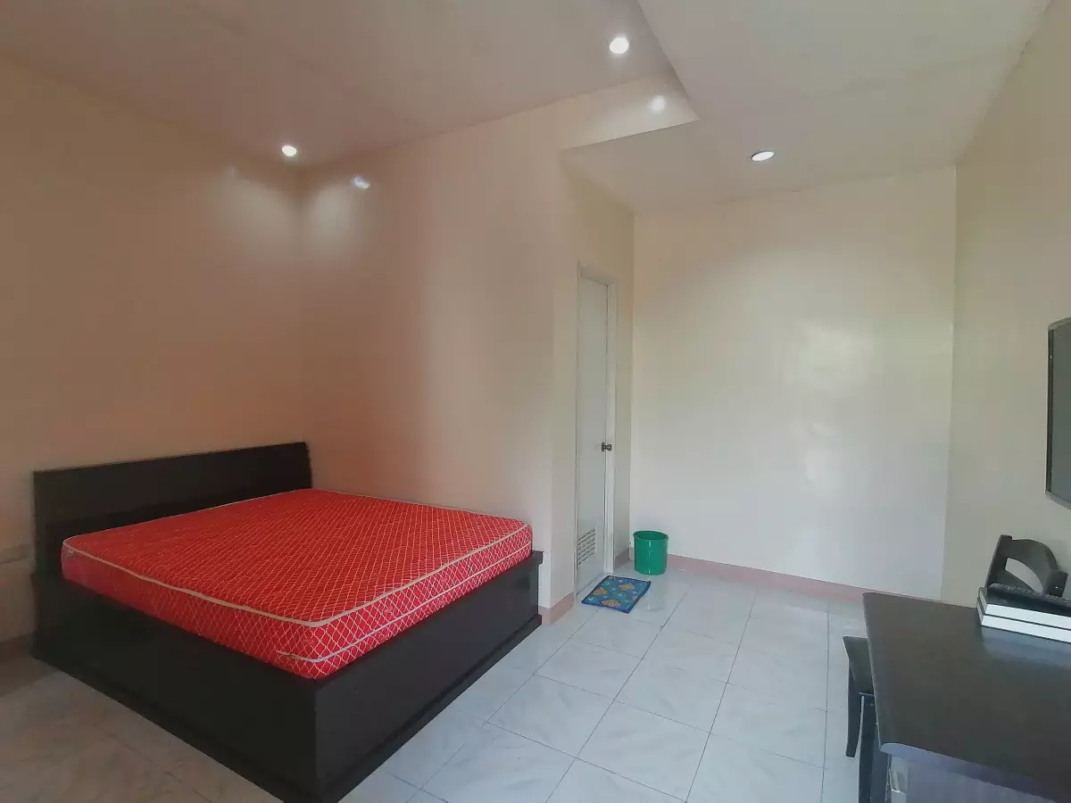 Red Roof Convention Center & Dormitel - photo 4